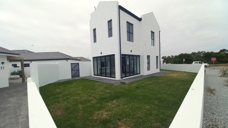 3 Bedroom Property for Sale in Shelley Point Western Cape